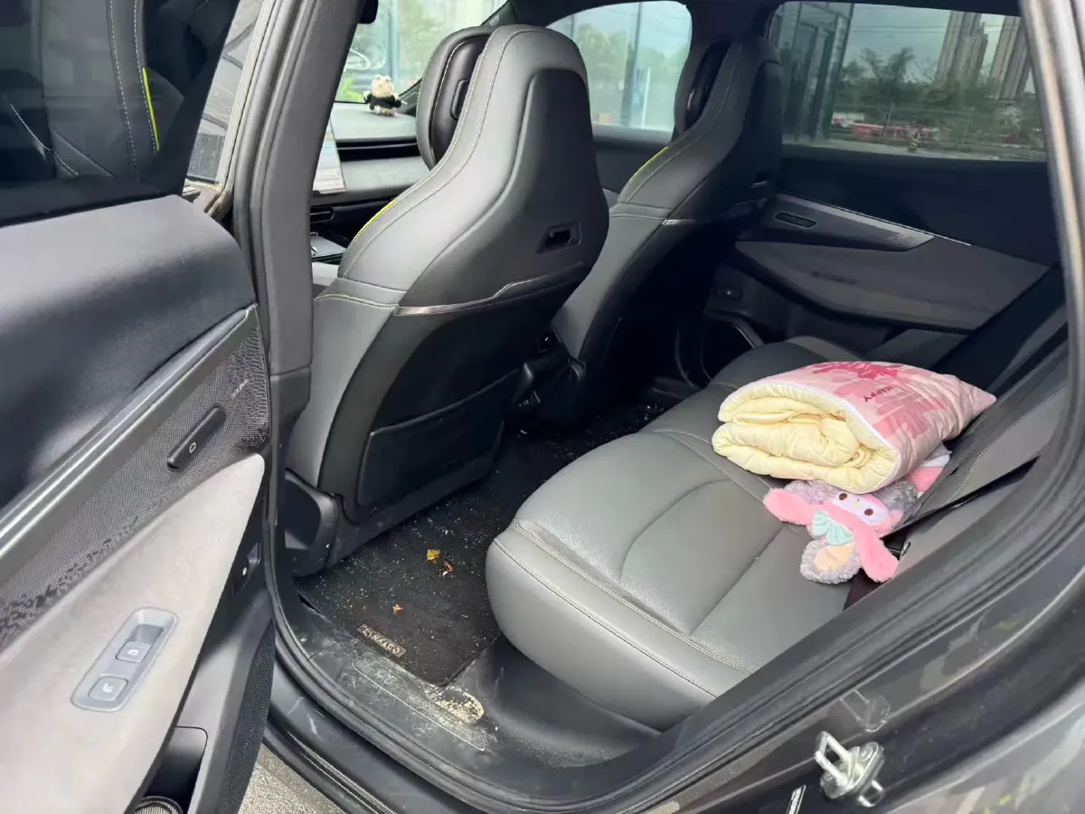 2025 LYNK&CO 08 EM-P 1.5T 163HP L4 3DHT PHEV 21.2KWH,autocango,china used car exporter,china ev exporter,chinese used car exporter,chinese used ev exporter