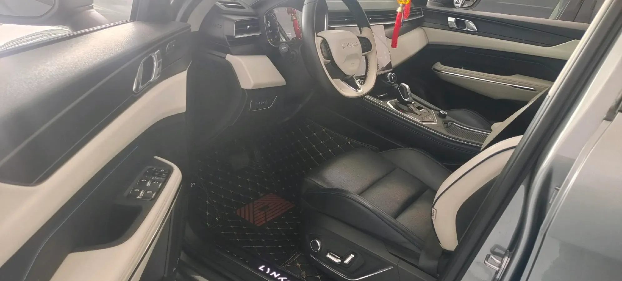 2021 LYNK&CO 01 2.0T 218HP L4 8AT,autocango,china used car exporter,china ev exporter,chinese used car exporter,chinese used ev exporter