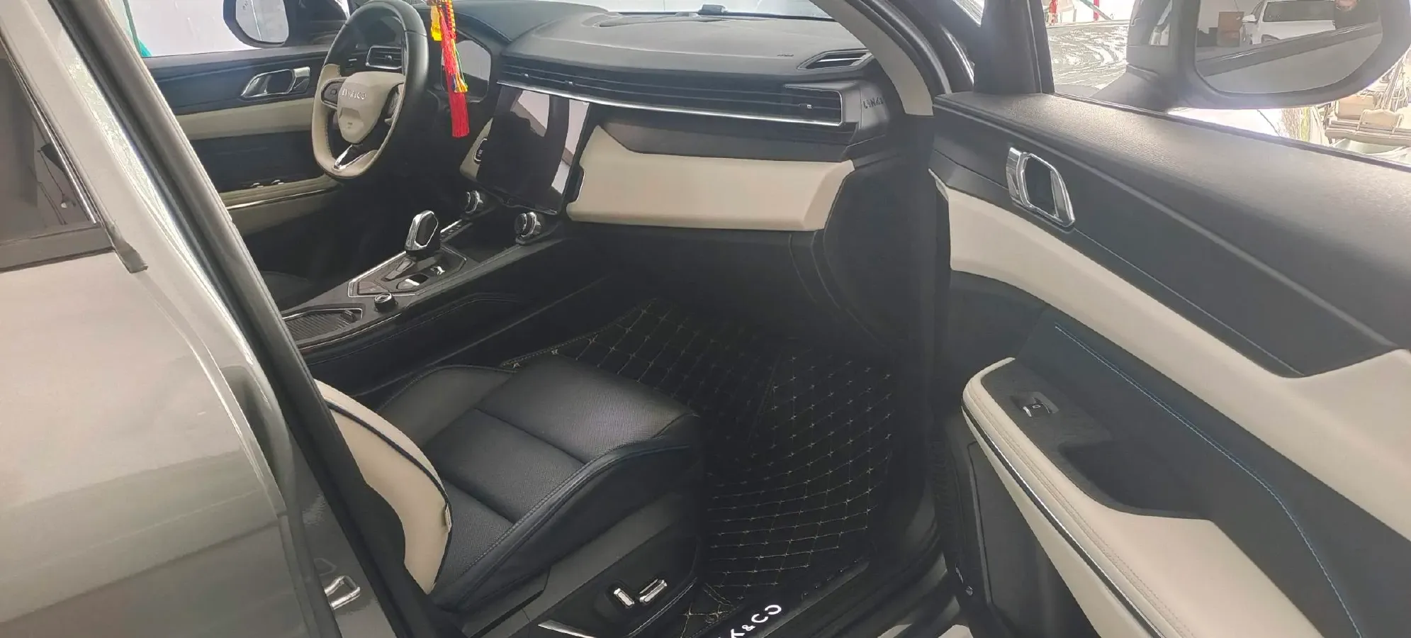 2021 LYNK&CO 01 2.0T 218HP L4 8AT,autocango,china used car exporter,china ev exporter,chinese used car exporter,chinese used ev exporter