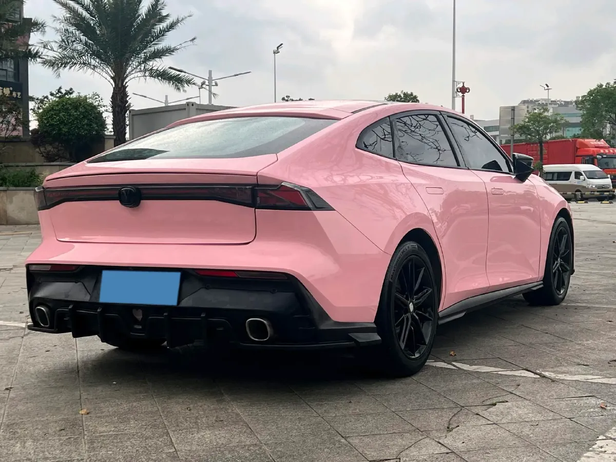 2022 ChangAn UNI-V 1.5T 188HP L4 7DCT,autocango,china used car exporter,china ev exporter,chinese used car exporter,chinese used ev exporter