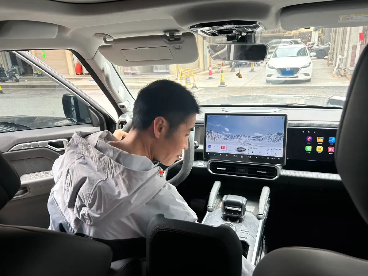 2023 Jetour Traveller 1.5T 184HP L4 7DCT,autocango,china used car exporter,china ev exporter,chinese used car exporter,chinese used ev exporter