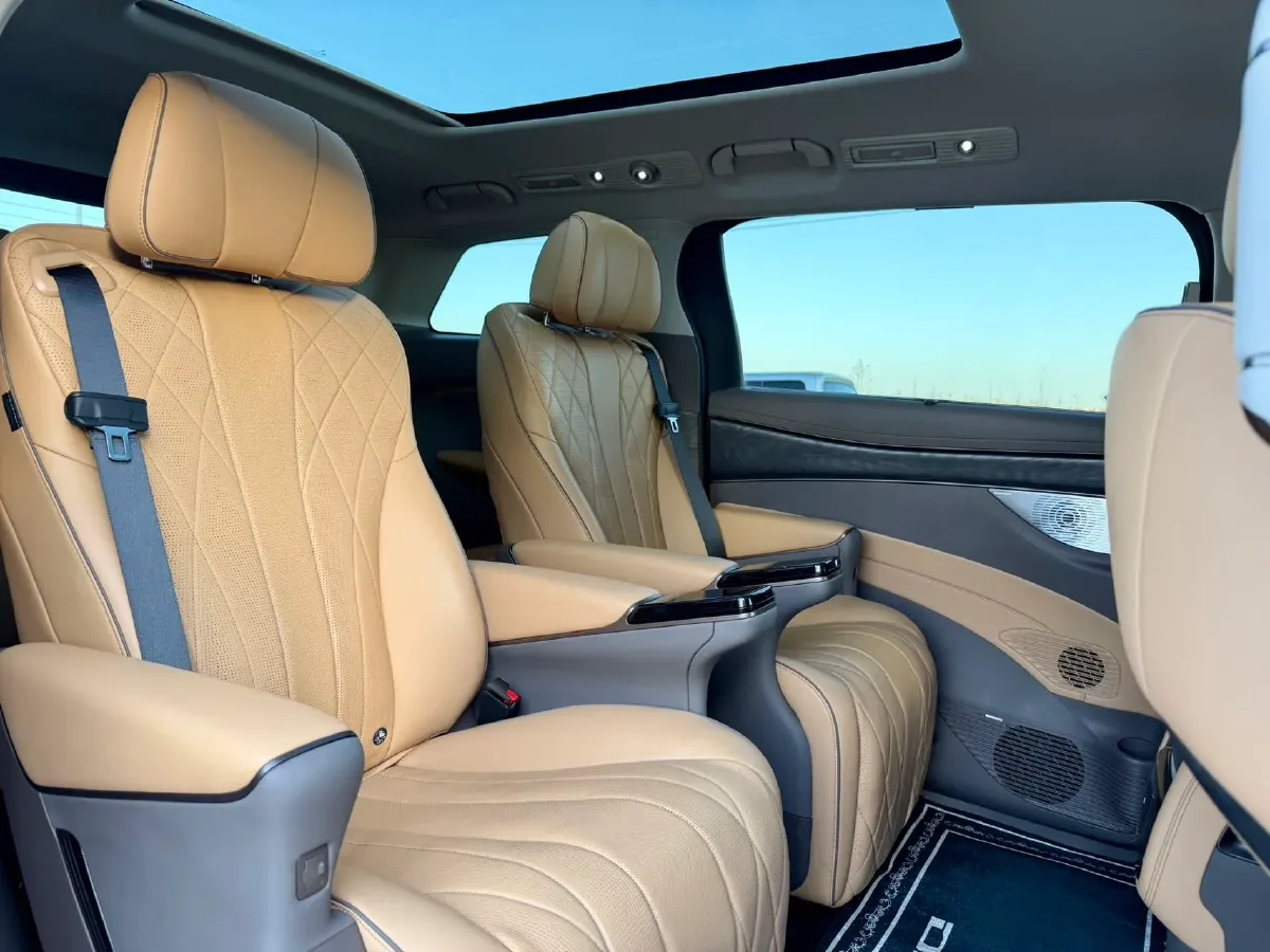 2022 HongQi HS7 3.0T 337HP V6 8AT,autocango,china used car exporter,china ev exporter,chinese used car exporter,chinese used ev exporter