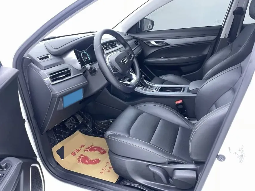 2021 BaoJun 530 1.5T 147HP L4 CVT,autocango,china used car exporter,china ev exporter,chinese used car exporter,chinese used ev exporter