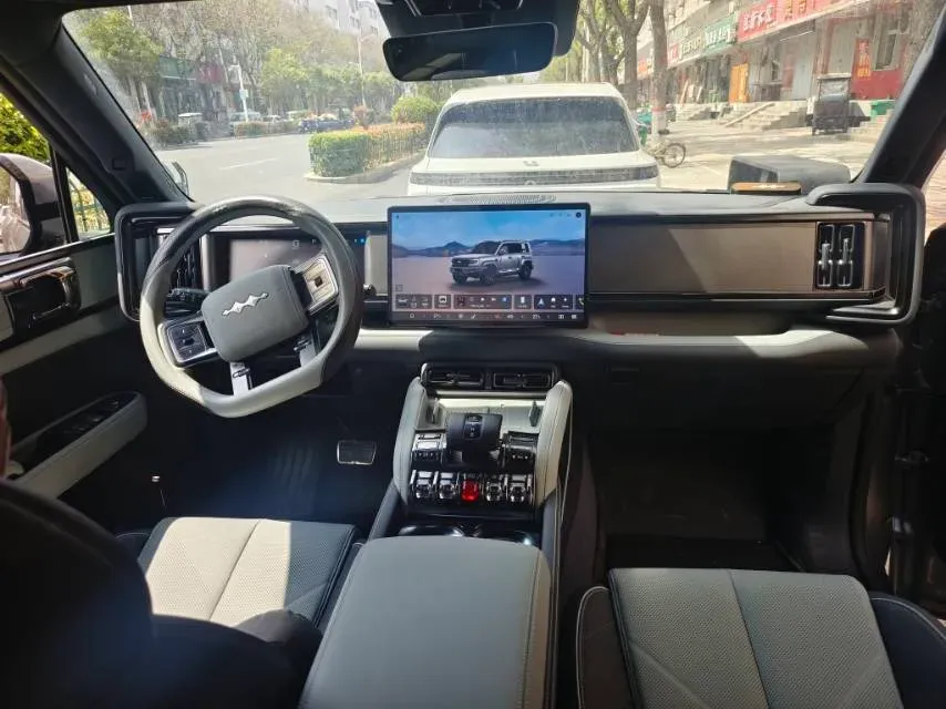 2025 FangChengBao Bao 5 1.5T 194HP L4 E-CVT PHEV 31.8KWH,autocango,china used car exporter,china ev exporter,chinese used car exporter,chinese used ev exporter