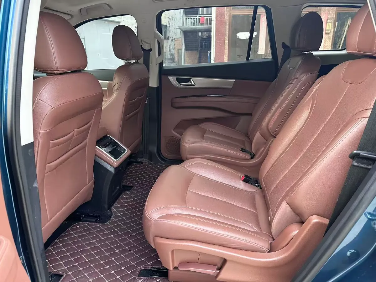 2020 HaiMa 7X 1.6T 195HP L4 6AT,autocango,china used car exporter,china ev exporter,chinese used car exporter,chinese used ev exporter