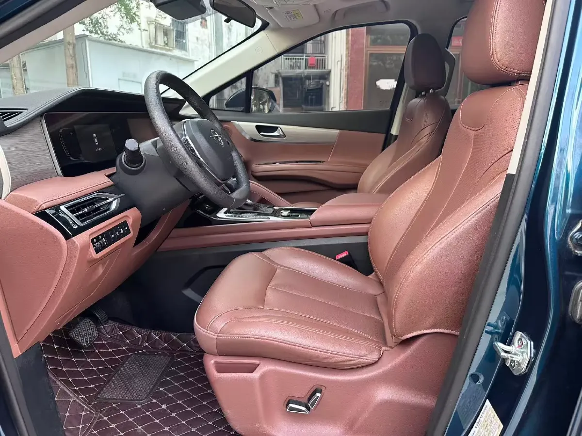 2020 HaiMa 7X 1.6T 195HP L4 6AT,autocango,china used car exporter,china ev exporter,chinese used car exporter,chinese used ev exporter