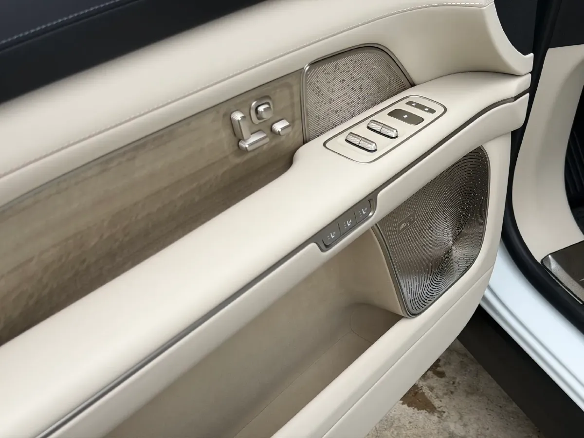 2026 NIO ES8 BEV,autocango,china used car exporter,china ev exporter,chinese used car exporter,chinese used ev exporter