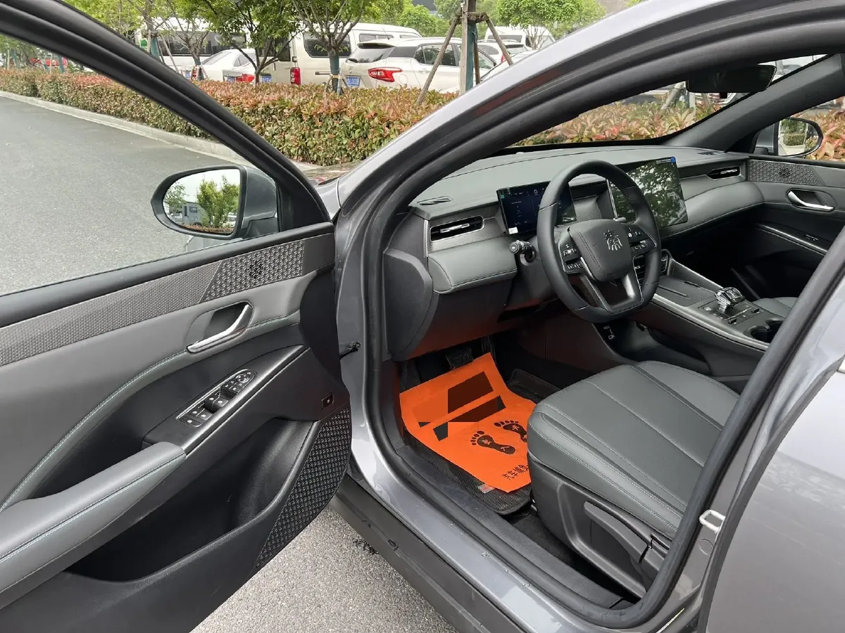 2025 BYD Qin Plus BEV 57.6KWH,autocango,china used car exporter,china ev exporter,chinese used car exporter,chinese used ev exporter