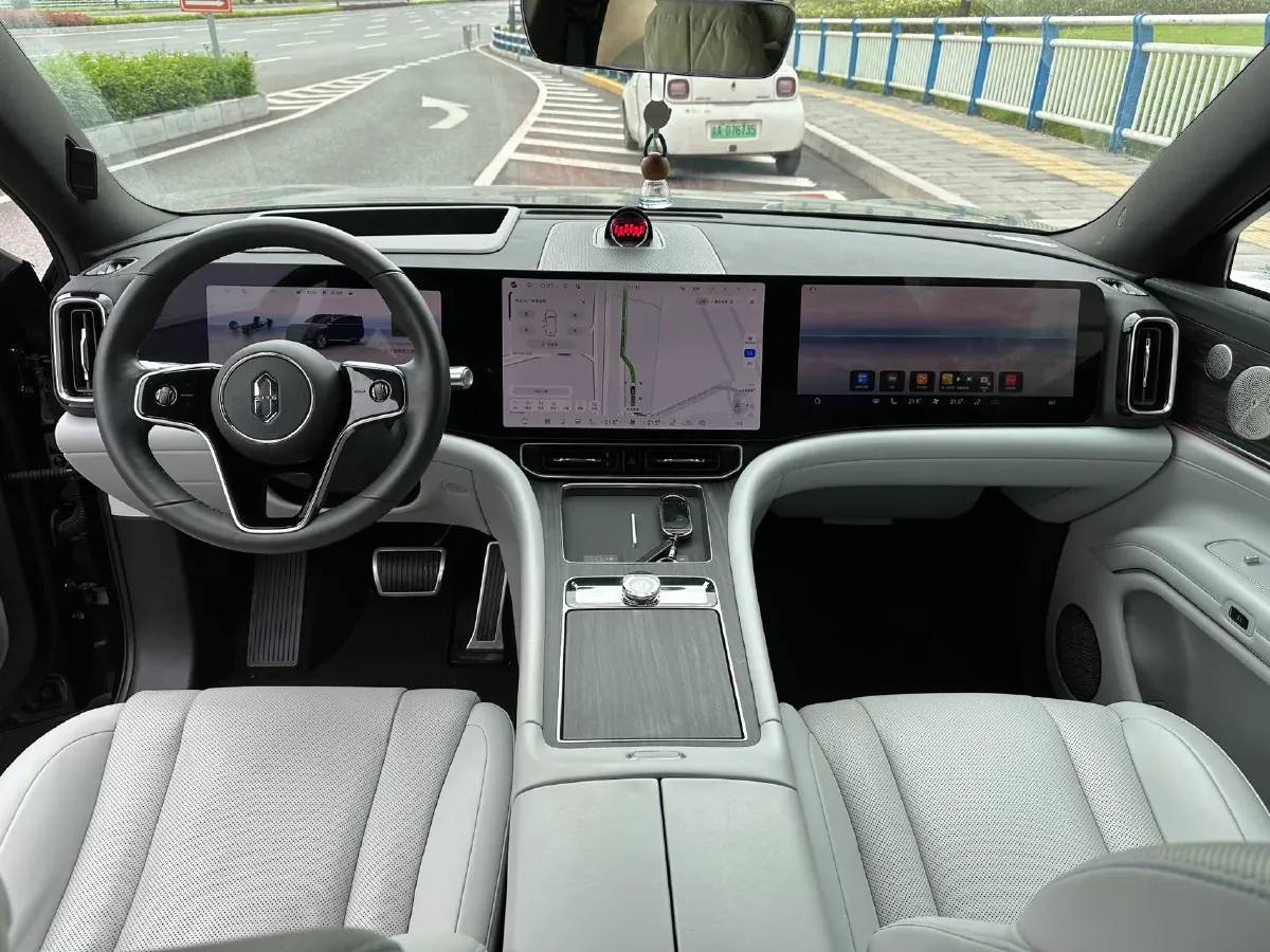 2024 AITO AITO M9 1.5T 152HP L4 REEV 42KWH,autocango,china used car exporter,china ev exporter,chinese used car exporter,chinese used ev exporter