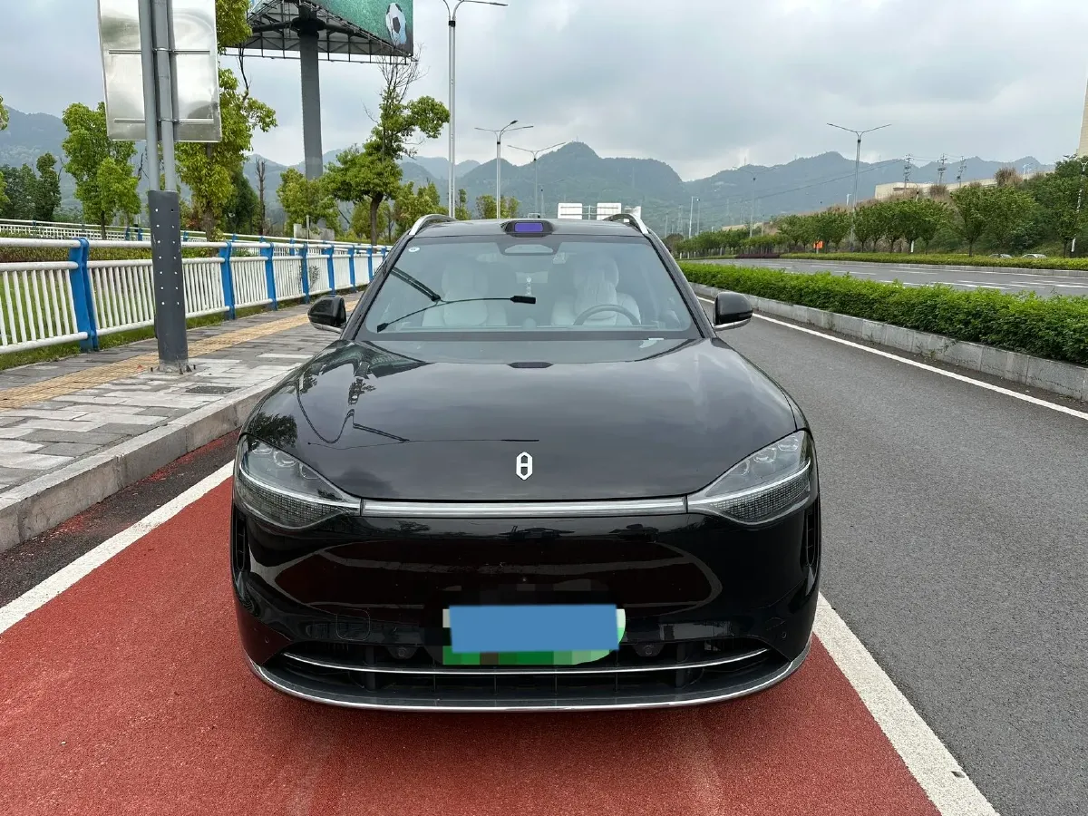 2024 AITO AITO M9 1.5T 152HP L4 REEV 42KWH,autocango,china used car exporter,china ev exporter,chinese used car exporter,chinese used ev exporter
