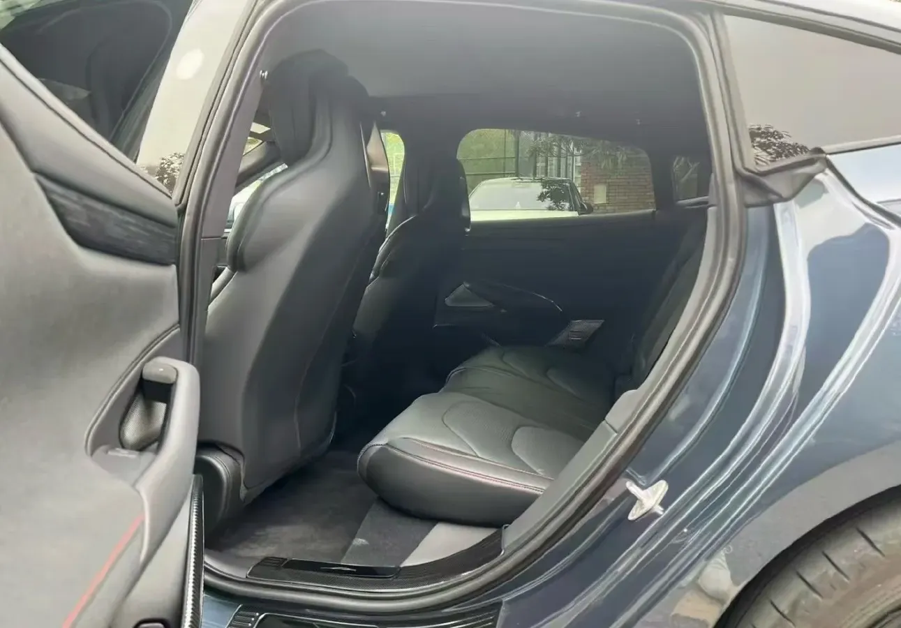 2024 MI SU7 BEV 101KWH,autocango,china used car exporter,china ev exporter,chinese used car exporter,chinese used ev exporter