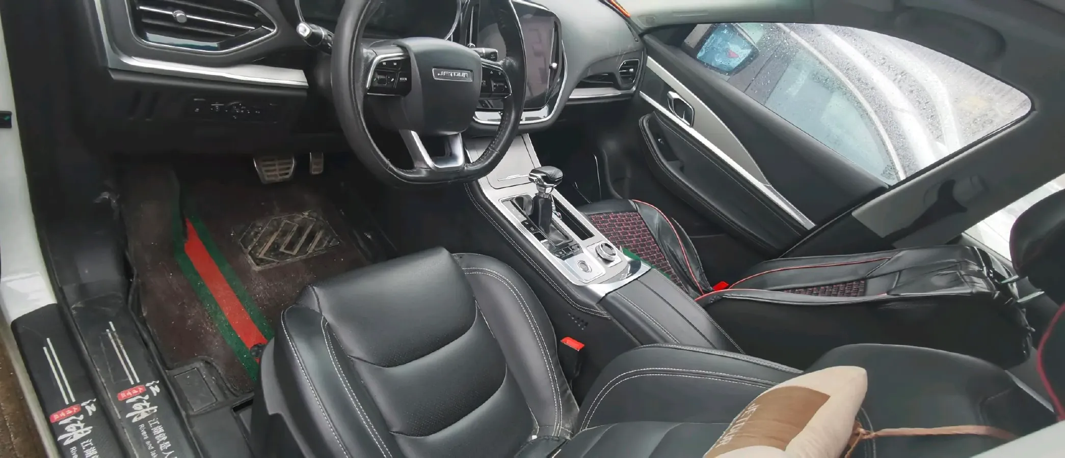 2019 Jetour X70 1.5T 156HP L4 6DCT,autocango,china used car exporter,china ev exporter,chinese used car exporter,chinese used ev exporter