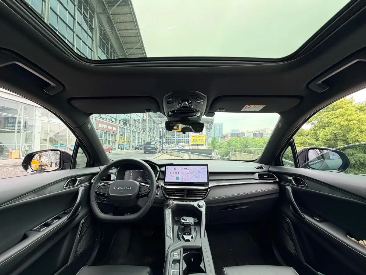 2023 LYNK&CO 03 1.5T 181HP L4 7DCT,autocango,china used car exporter,china ev exporter,chinese used car exporter,chinese used ev exporter