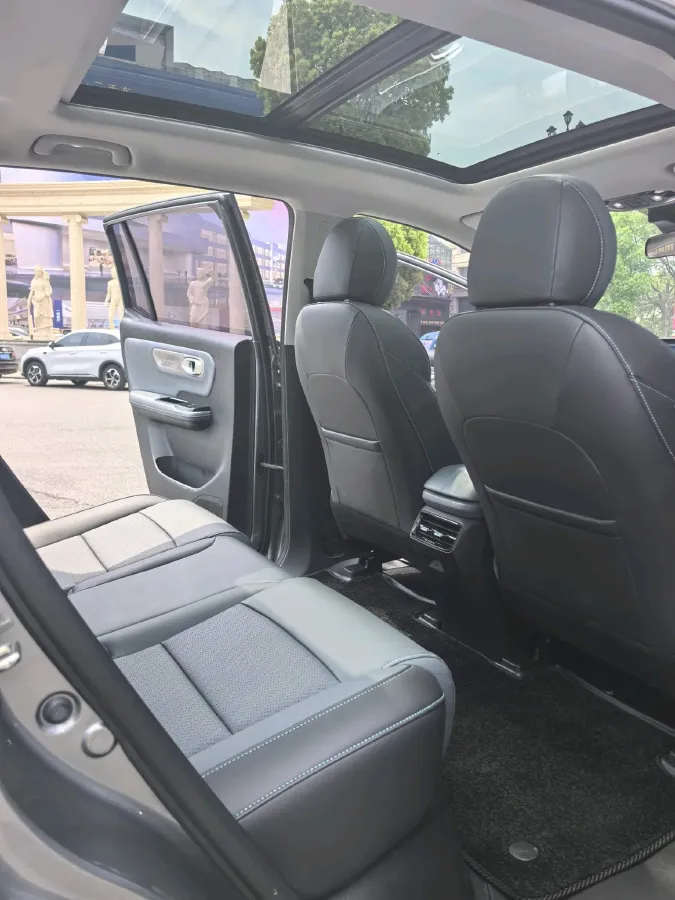 2023 MAXUS Interstellar 2.0T 261HP L4 8AT,autocango,china used car exporter,china ev exporter,chinese used car exporter,chinese used ev exporter