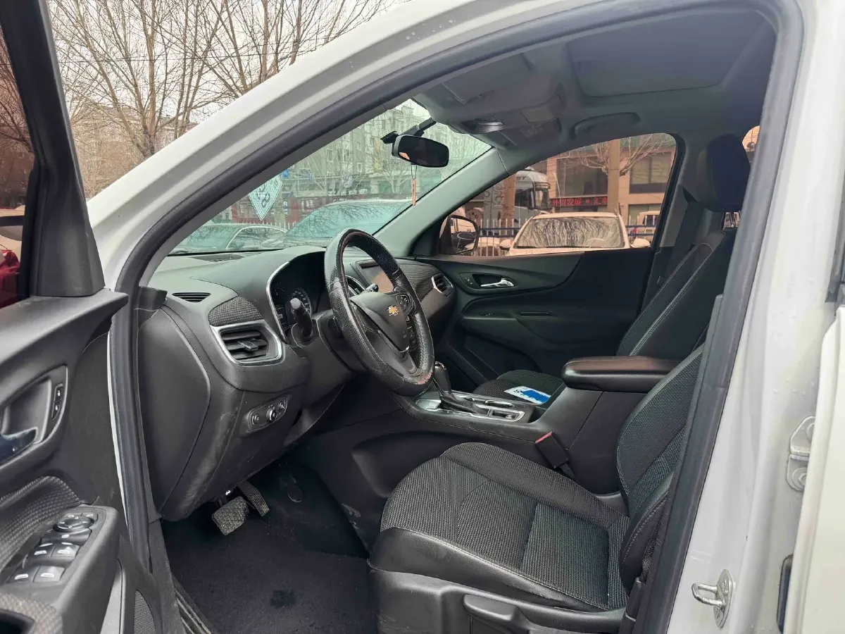 2019 Chevrolet Equinox 1.5T 180HP L4 6AT,autocango,china used car exporter,china ev exporter,chinese used car exporter,chinese used ev exporter