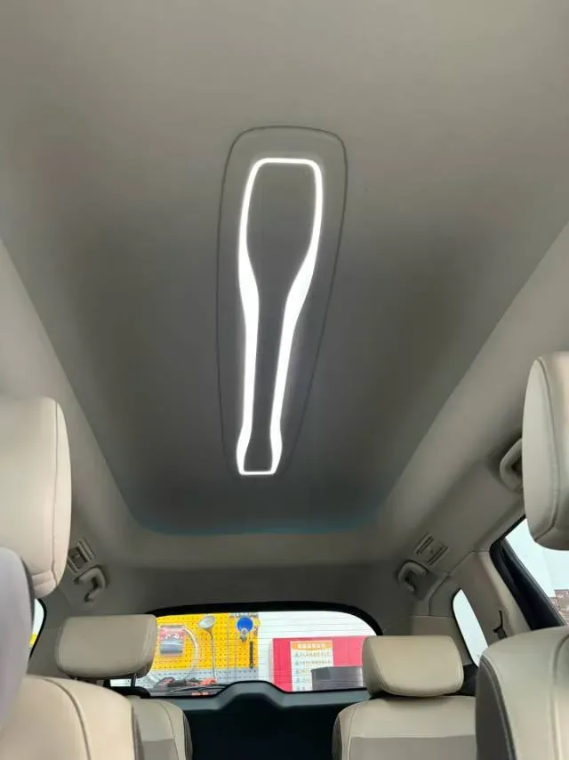 2022 Skyworth HT-i 1.5L 110HP L4 E-CVT PHEV 21.68KWH,autocango,china used car exporter,china ev exporter,chinese used car exporter,chinese used ev exporter