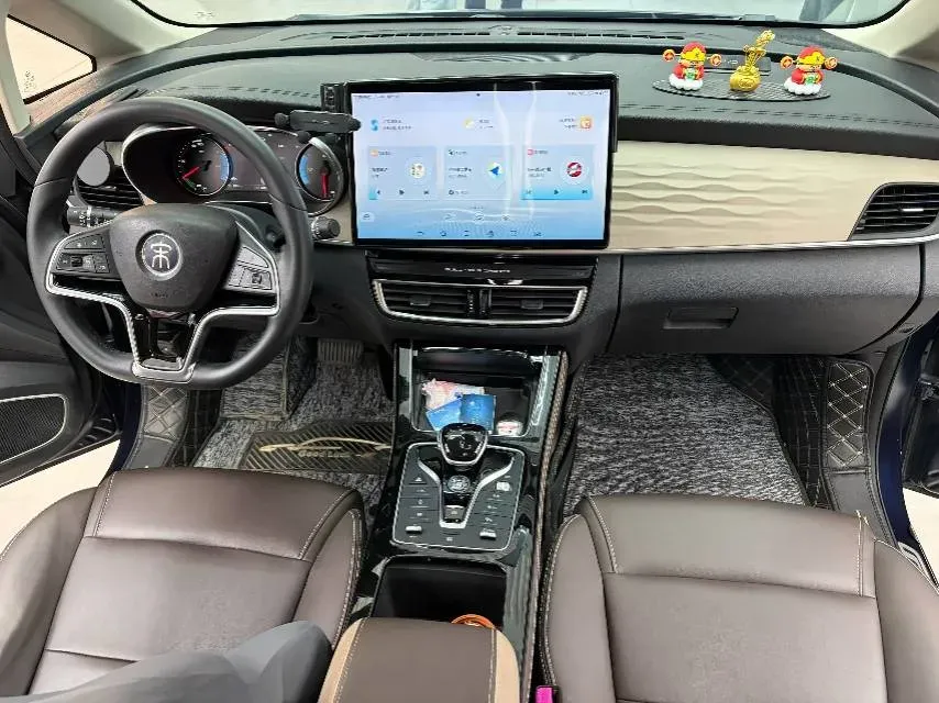 2022 Skyworth HT-i 1.5L 110HP L4 E-CVT PHEV 21.68KWH,autocango,china used car exporter,china ev exporter,chinese used car exporter,chinese used ev exporter