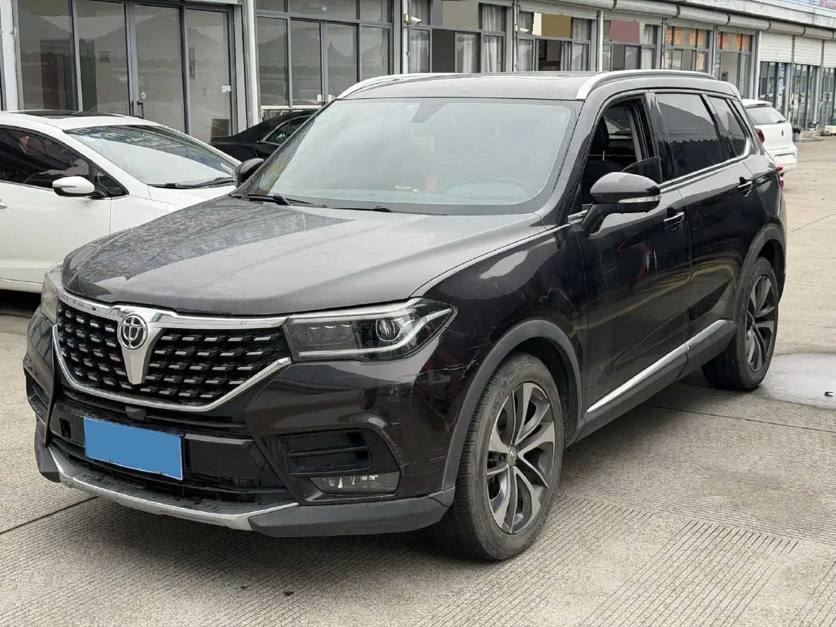 2019 Brilliance Auto V7 1.8T 231HP L4 7DCT,autocango,china used car exporter,china ev exporter,chinese used car exporter,chinese used ev exporter