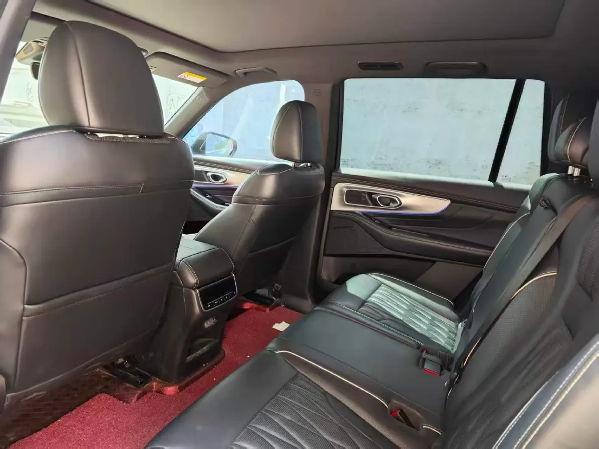 2022 GAC Trumpchi GS8 2.0T 252HP L4 8AT,autocango,china used car exporter,china ev exporter,chinese used car exporter,chinese used ev exporter