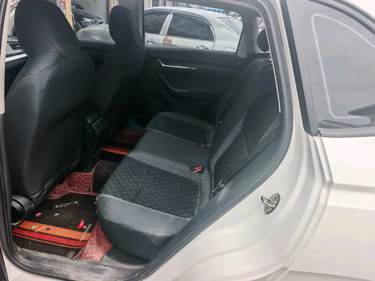 2018 Skoda Rapid Spaceback 1.4T 131HP L4 7DCT,autocango,china used car exporter,china ev exporter,chinese used car exporter,chinese used ev exporter