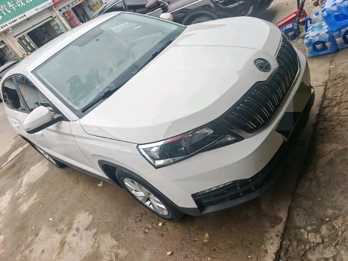 2018 Skoda Rapid Spaceback 1.4T 131HP L4 7DCT,autocango,china used car exporter,china ev exporter,chinese used car exporter,chinese used ev exporter