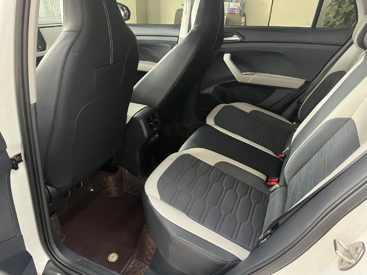 2025 Volkswagen Tharu 1.5L 110HP L4 6AT,autocango,china used car exporter,china ev exporter,chinese used car exporter,chinese used ev exporter