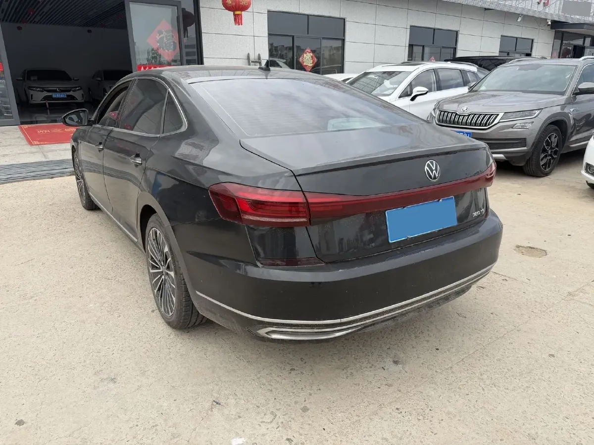 2024 Volkswagen Passat 2.0T 220HP L4 7DCT,autocango,china used car exporter,china ev exporter,chinese used car exporter,chinese used ev exporter