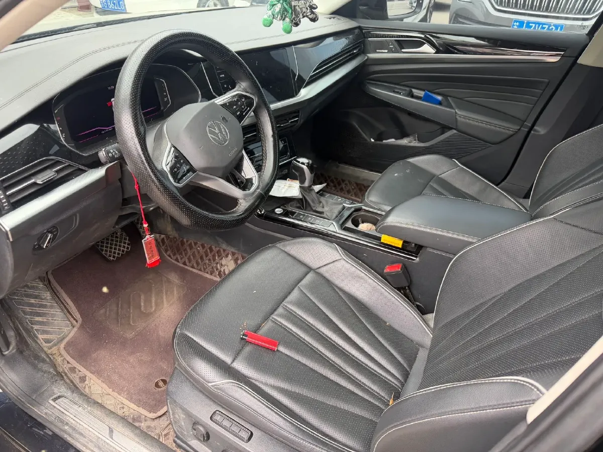 2024 Volkswagen Passat 2.0T 220HP L4 7DCT,autocango,china used car exporter,china ev exporter,chinese used car exporter,chinese used ev exporter