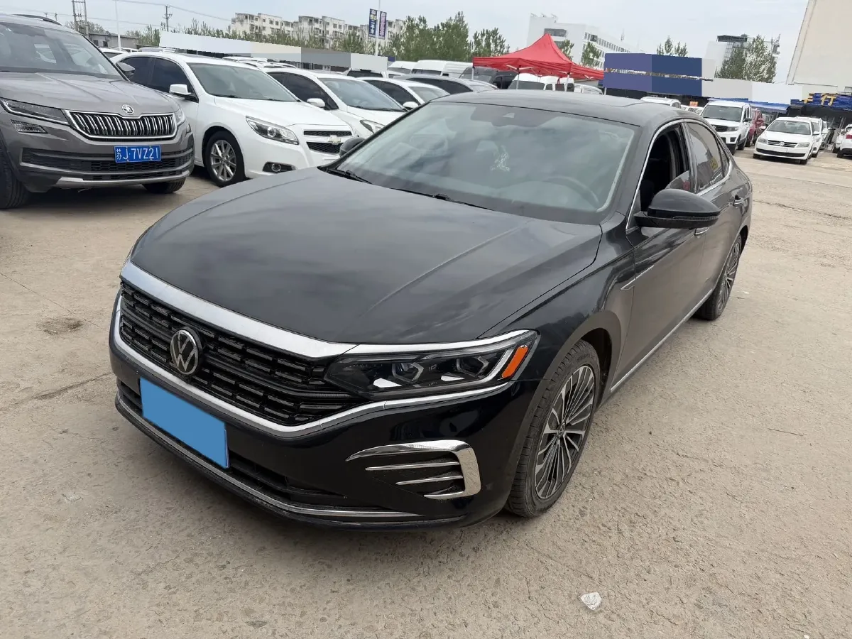 2024 Volkswagen Passat 2.0T 220HP L4 7DCT,autocango,china used car exporter,china ev exporter,chinese used car exporter,chinese used ev exporter