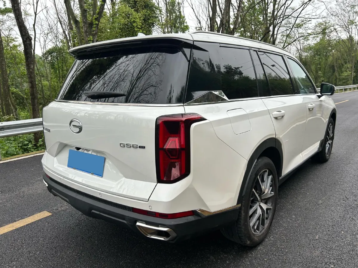 2022 GAC Trumpchi GS8 2.0T 252HP L4 8AT,autocango,china used car exporter,china ev exporter,chinese used car exporter,chinese used ev exporter