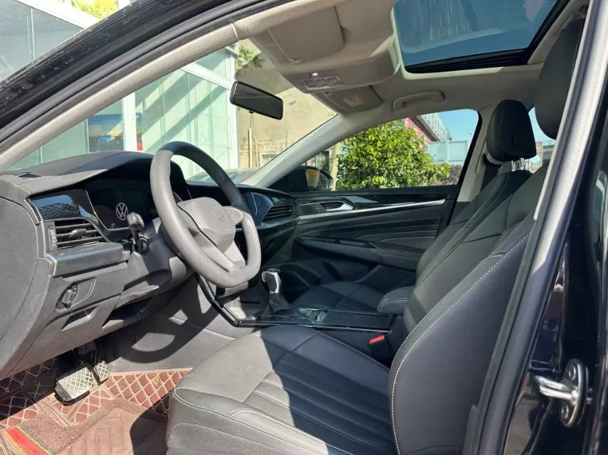 2023 Volkswagen Passat 1.4T 150HP L4 7DCT,autocango,china used car exporter,china ev exporter,chinese used car exporter,chinese used ev exporter