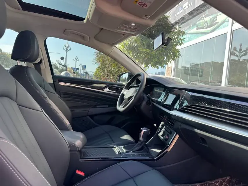 2023 Volkswagen Passat 1.4T 150HP L4 7DCT,autocango,china used car exporter,china ev exporter,chinese used car exporter,chinese used ev exporter