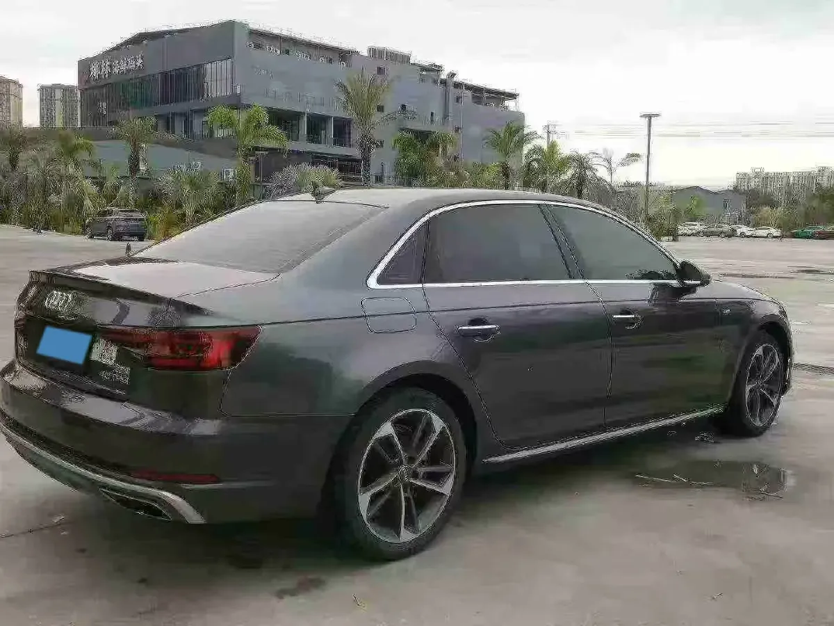 2020 Audi A4L 2.0T 190HP L4 7DCT,autocango,china used car exporter,china ev exporter,chinese used car exporter,chinese used ev exporter