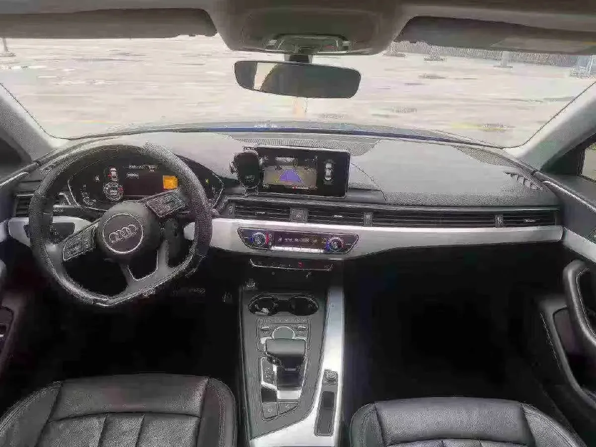 2020 Audi A4L 2.0T 190HP L4 7DCT,autocango,china used car exporter,china ev exporter,chinese used car exporter,chinese used ev exporter