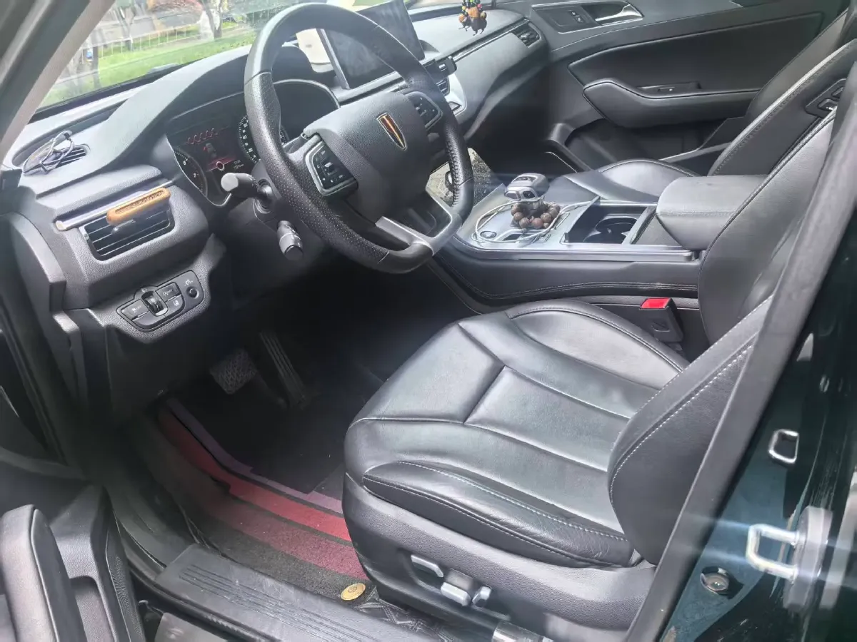 2022 HongQi H5 1.8T 197HP L4 6AT,autocango,china used car exporter,china ev exporter,chinese used car exporter,chinese used ev exporter