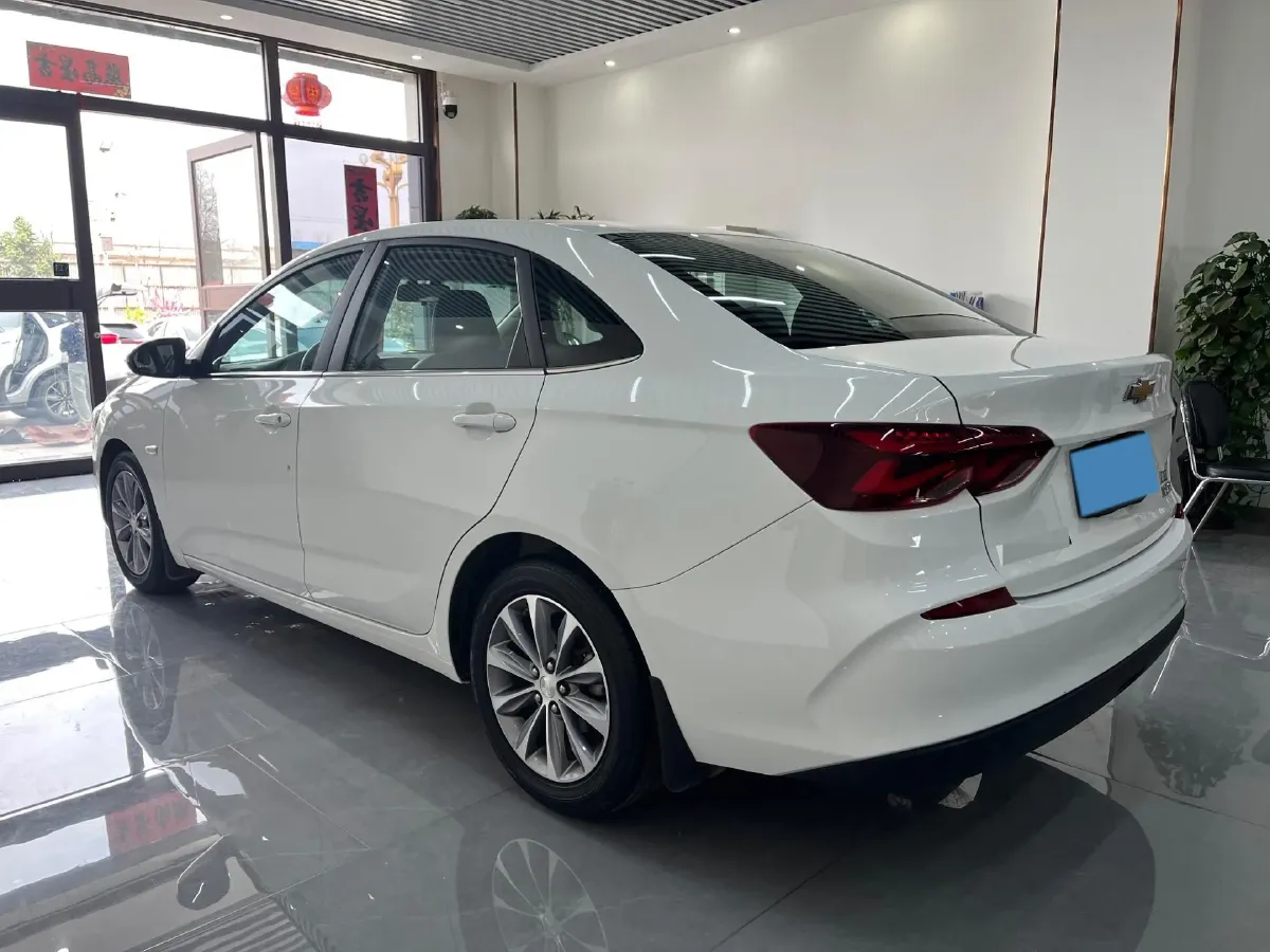 2022 Chevrolet Monza 1.5L 113HP L4 6AT,autocango,china used car exporter,china ev exporter,chinese used car exporter,chinese used ev exporter