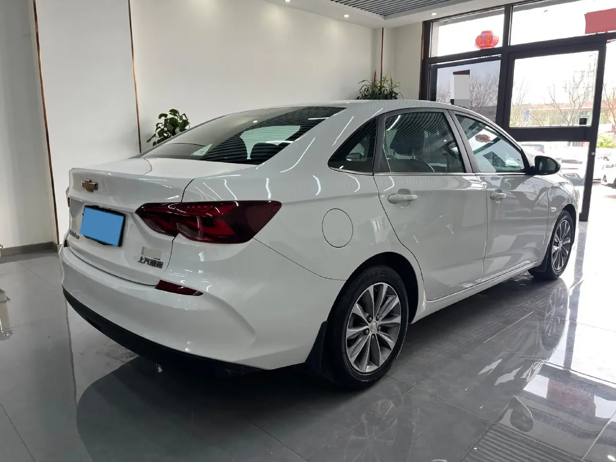 2022 Chevrolet Monza 1.5L 113HP L4 6AT,autocango,china used car exporter,china ev exporter,chinese used car exporter,chinese used ev exporter
