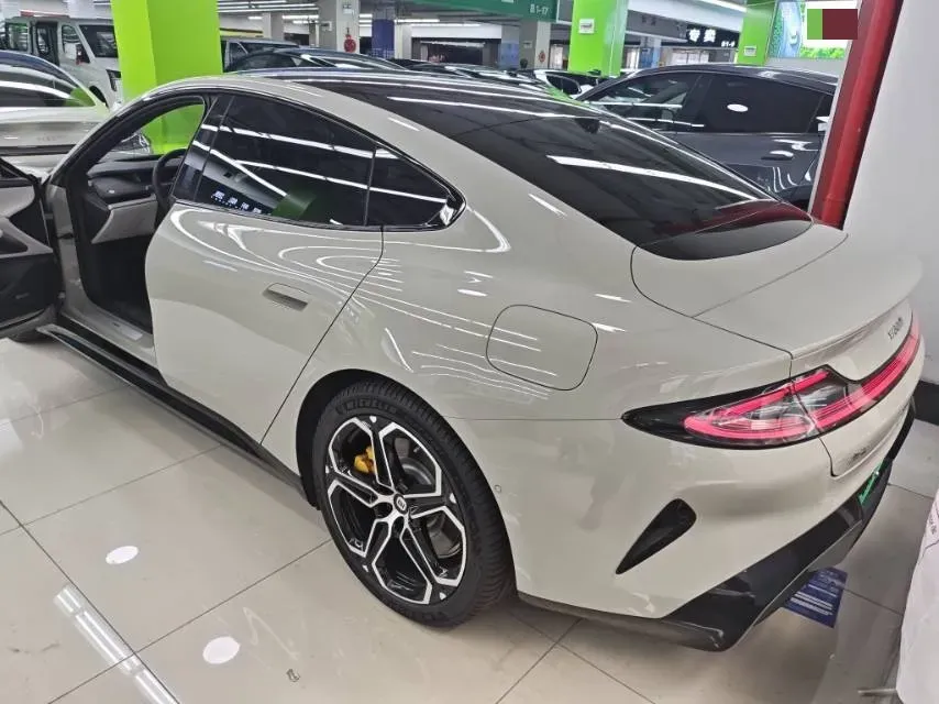 2024 MI SU7 BEV 101KWH,autocango,china used car exporter,china ev exporter,chinese used car exporter,chinese used ev exporter