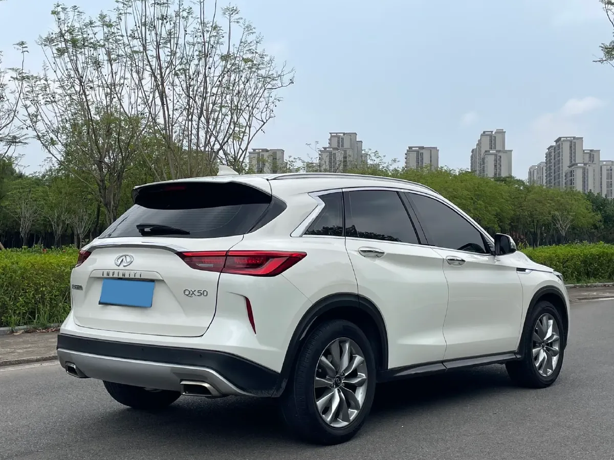 2020 Infiniti QX50 2.0T 245HP L4 CVT,autocango,china used car exporter,china ev exporter,chinese used car exporter,chinese used ev exporter