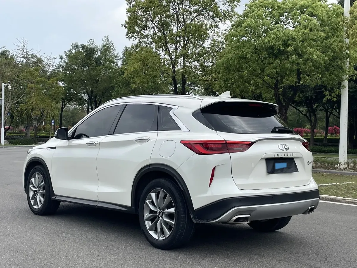 2020 Infiniti QX50 2.0T 245HP L4 CVT,autocango,china used car exporter,china ev exporter,chinese used car exporter,chinese used ev exporter