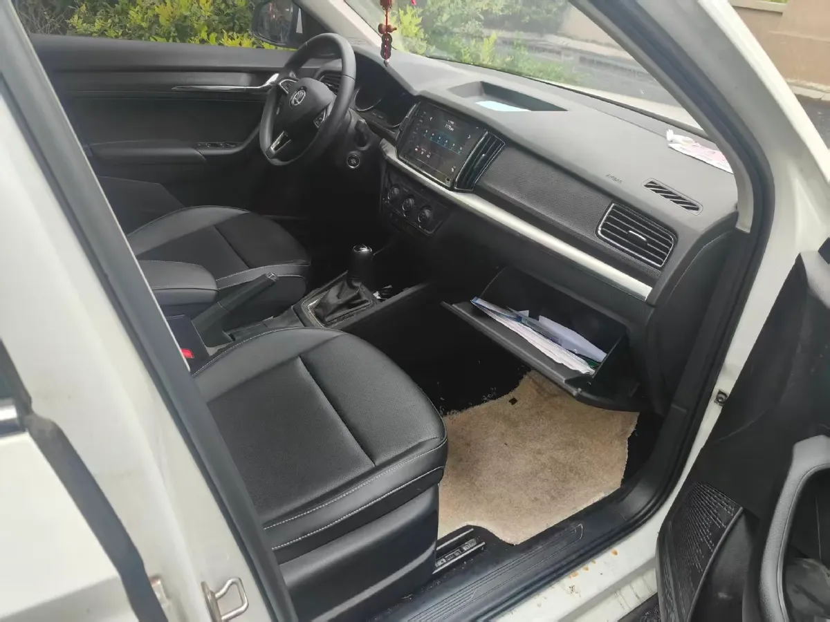 2022 Skoda Kamiq 1.5L 112HP L4 6AT,autocango,china used car exporter,china ev exporter,chinese used car exporter,chinese used ev exporter