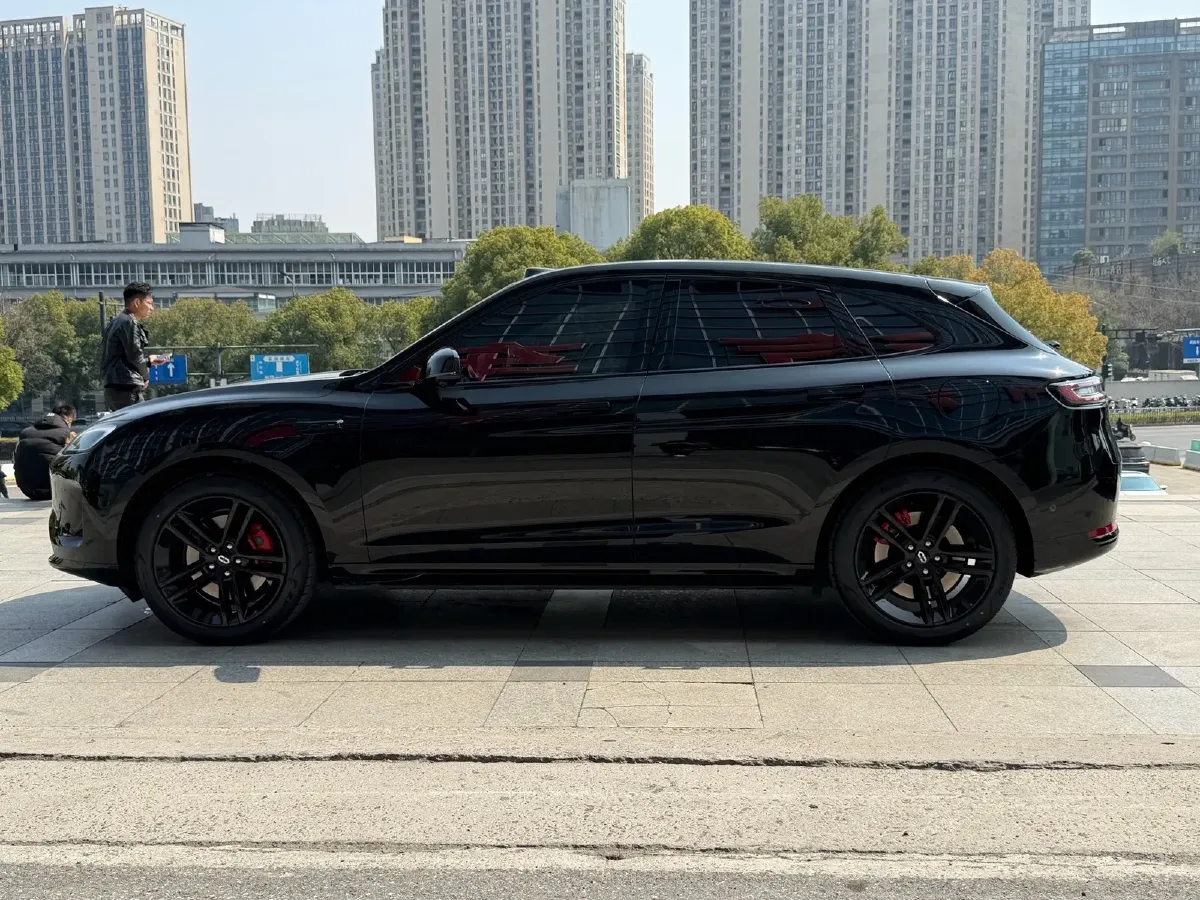 2025 AITO AITO M5 1.5T 152HP L4 REEV 42KWH,autocango,china used car exporter,china ev exporter,chinese used car exporter,chinese used ev exporter