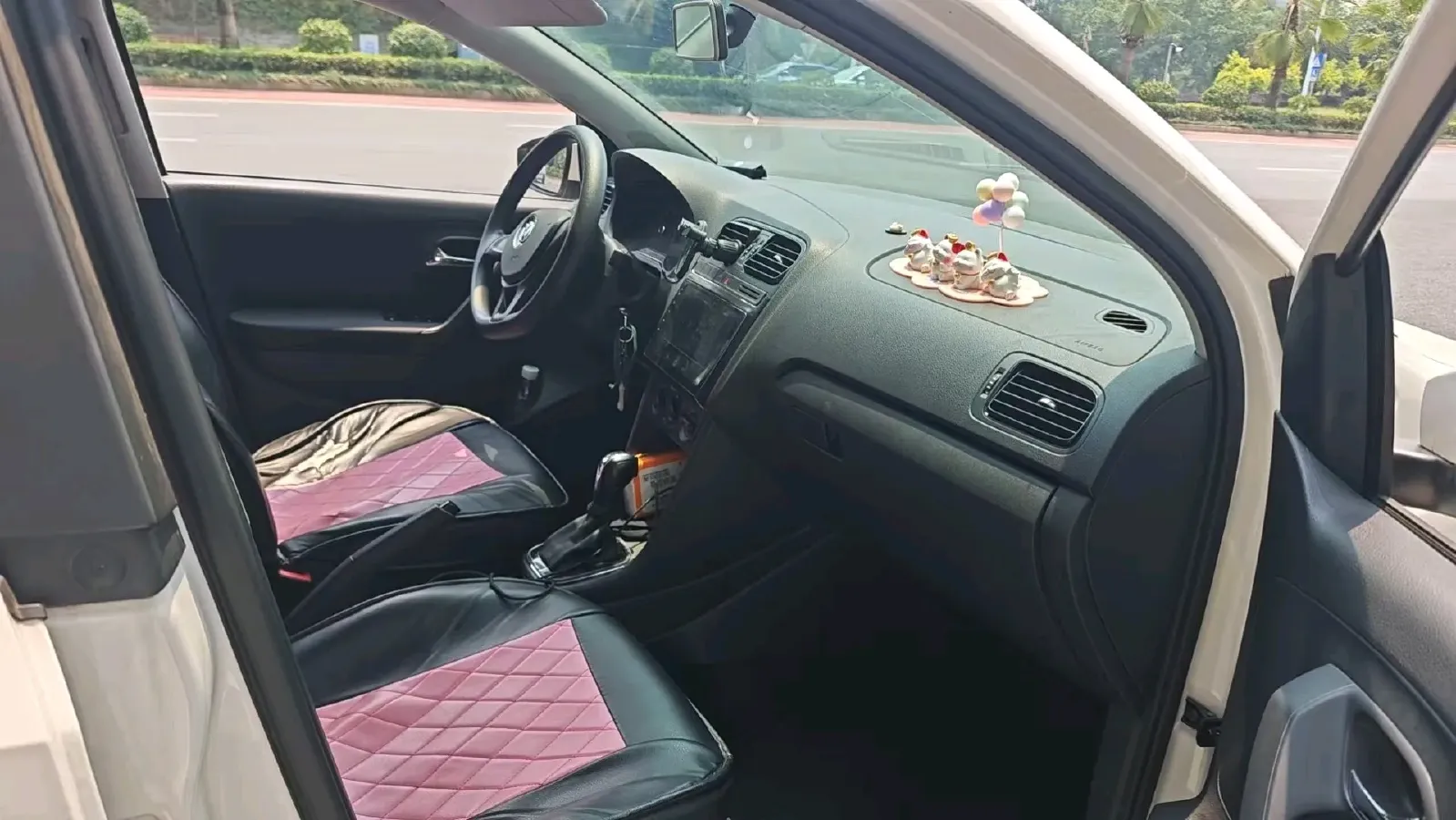 2016 Volkswagen Polo 1.4L 90HP L4 6AT,autocango,china used car exporter,china ev exporter,chinese used car exporter,chinese used ev exporter