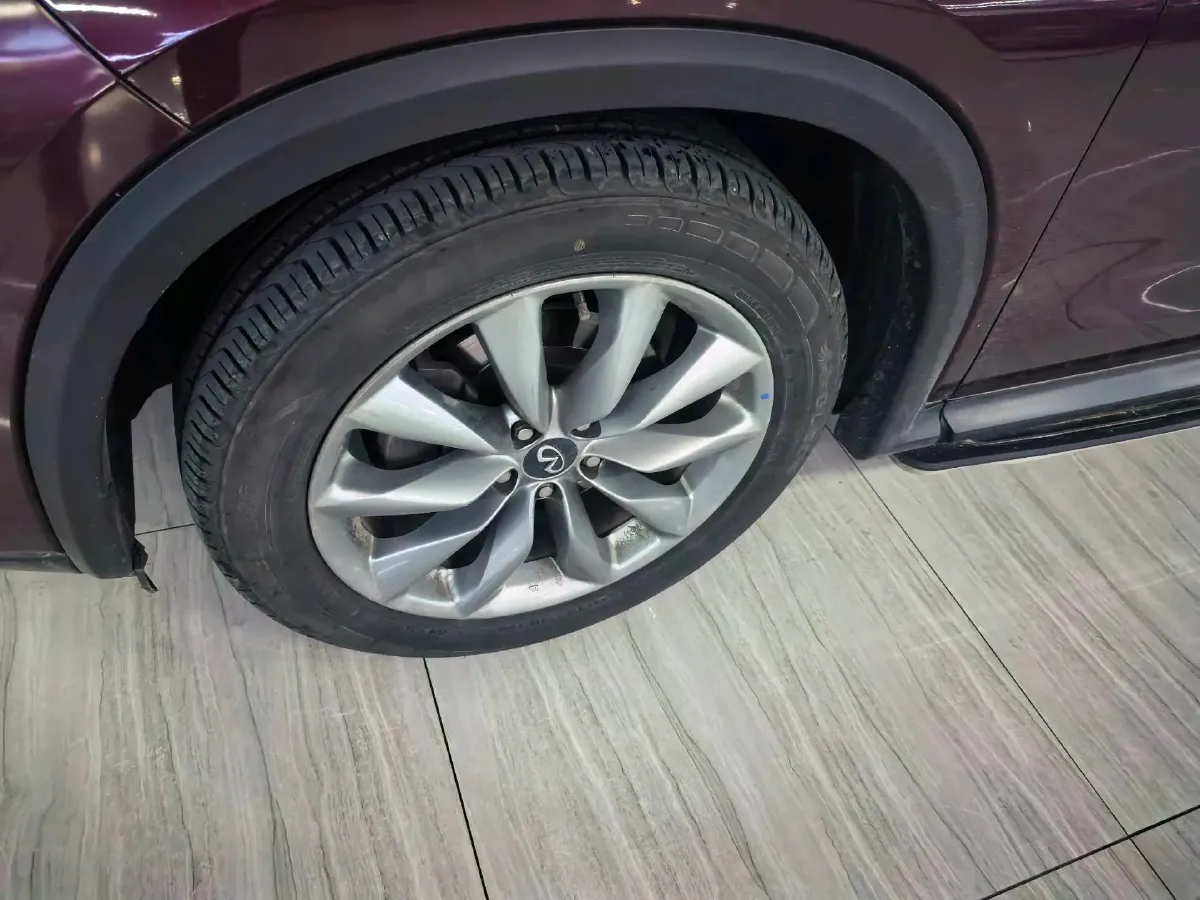 2020 Infiniti QX50 2.0T 245HP L4 CVT,autocango,china used car exporter,china ev exporter,chinese used car exporter,chinese used ev exporter