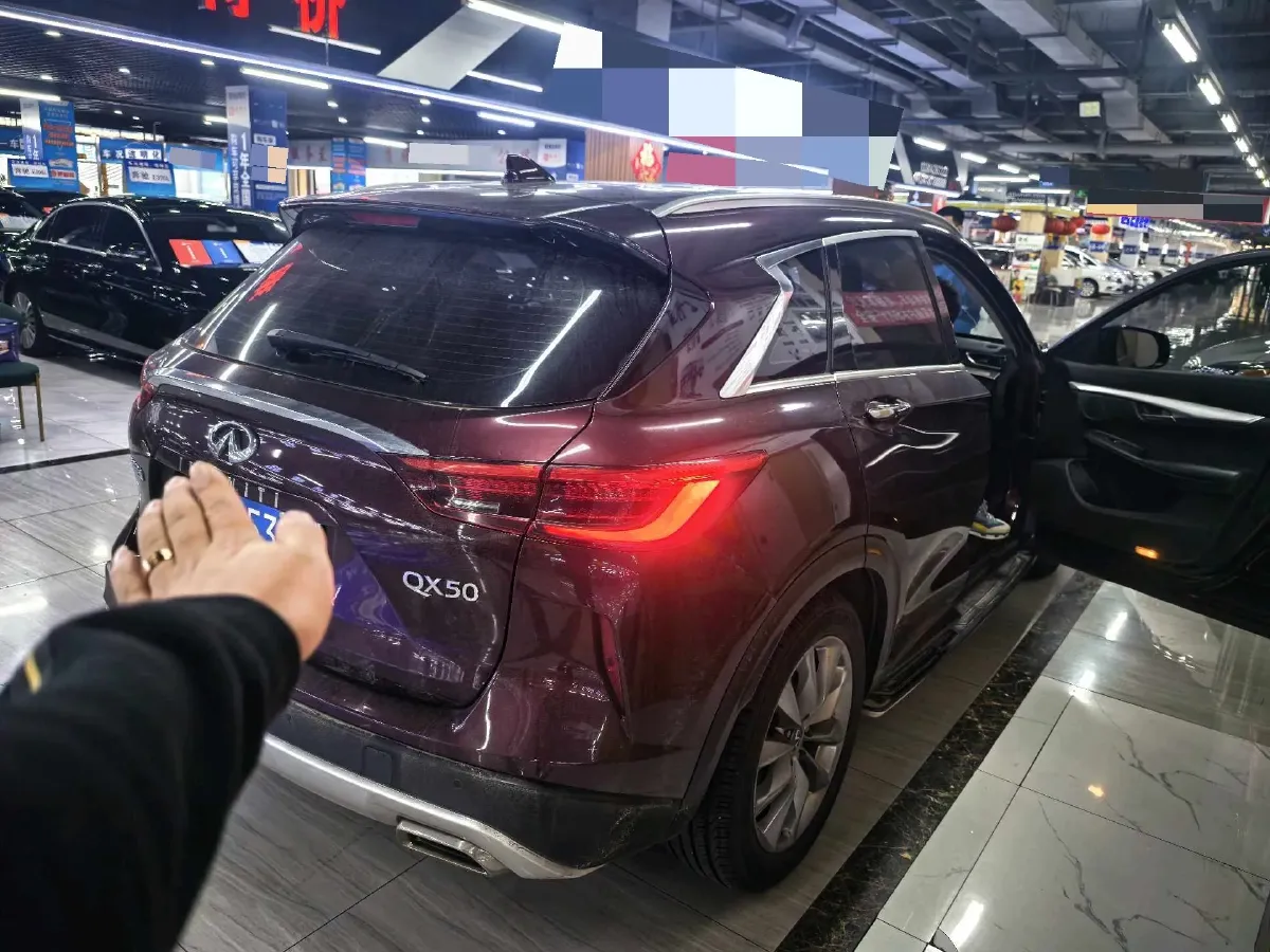 2020 Infiniti QX50 2.0T 245HP L4 CVT,autocango,china used car exporter,china ev exporter,chinese used car exporter,chinese used ev exporter