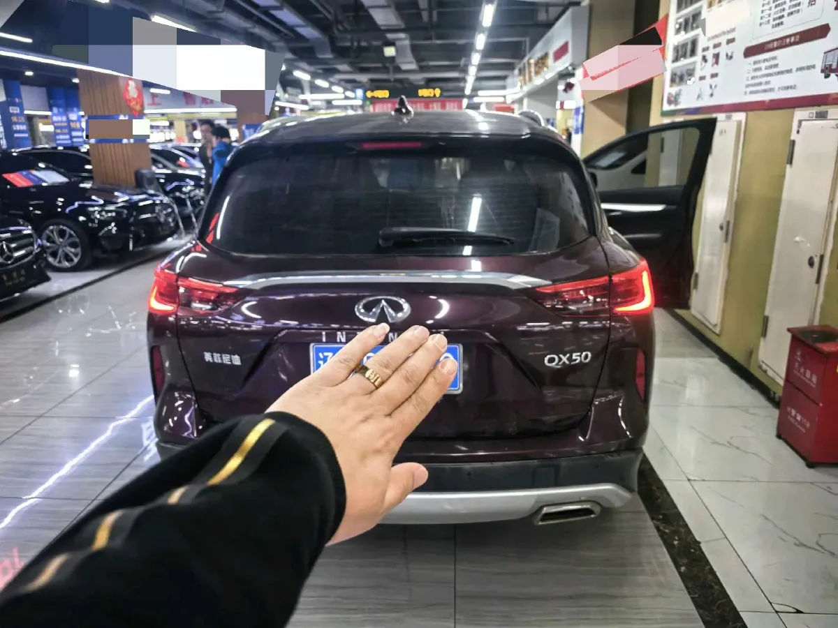 2020 Infiniti QX50 2.0T 245HP L4 CVT,autocango,china used car exporter,china ev exporter,chinese used car exporter,chinese used ev exporter