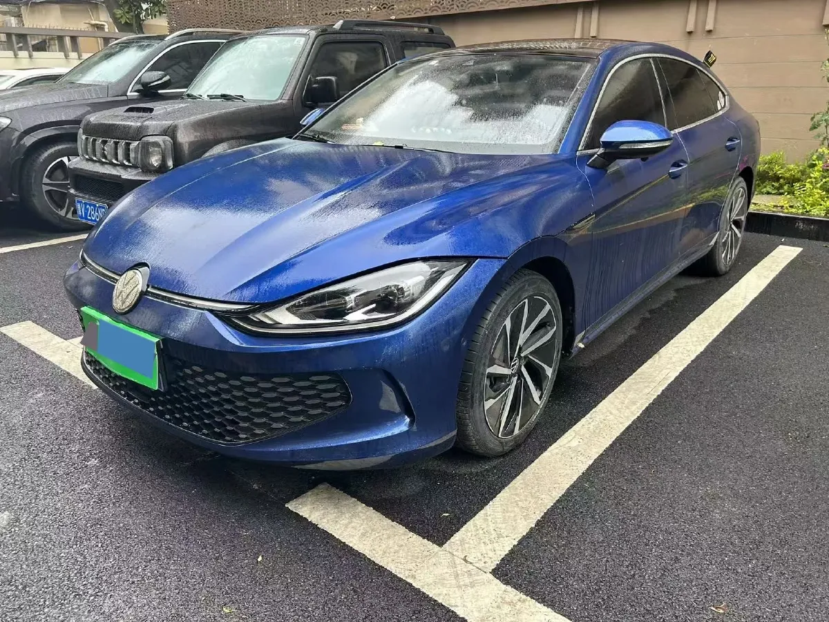 2022 Skoda Superb 2.0T 186HP L4 7DCT,autocango,china used car exporter,china ev exporter,chinese used car exporter,chinese used ev exporter