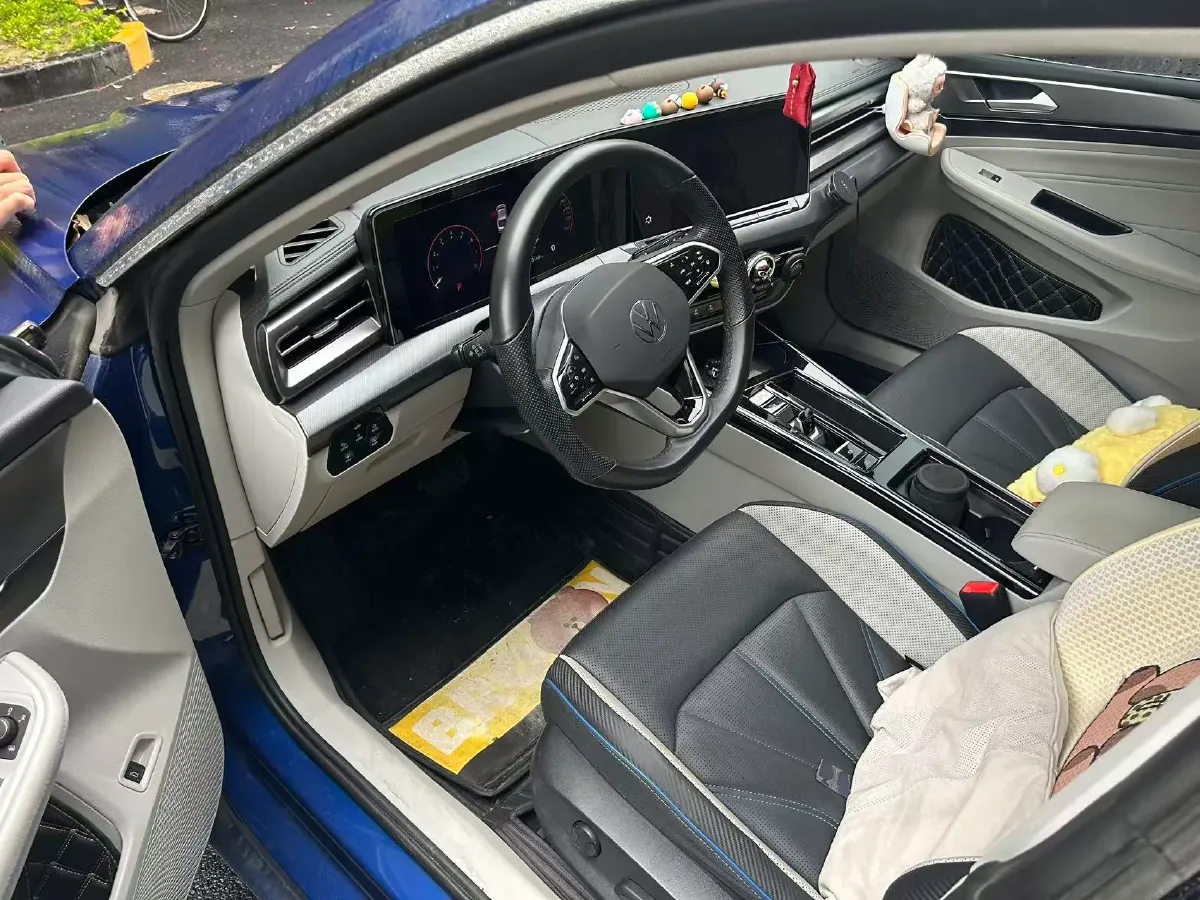 2022 Skoda Superb 2.0T 186HP L4 7DCT,autocango,china used car exporter,china ev exporter,chinese used car exporter,chinese used ev exporter