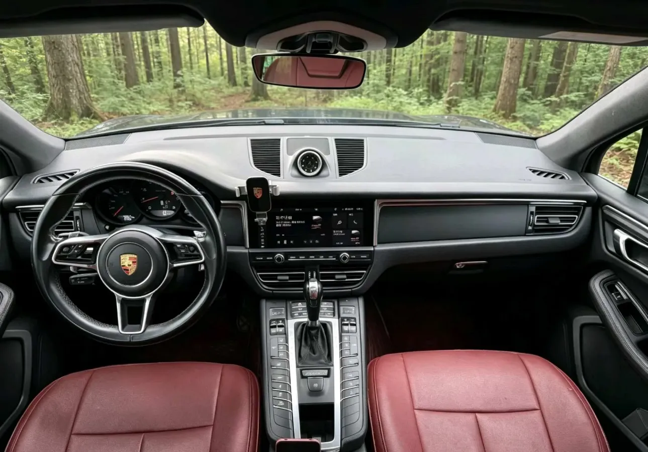 2018 Porsche Macan 2.0T 252HP L4 7DCT,autocango,china used car exporter,china ev exporter,chinese used car exporter,chinese used ev exporter