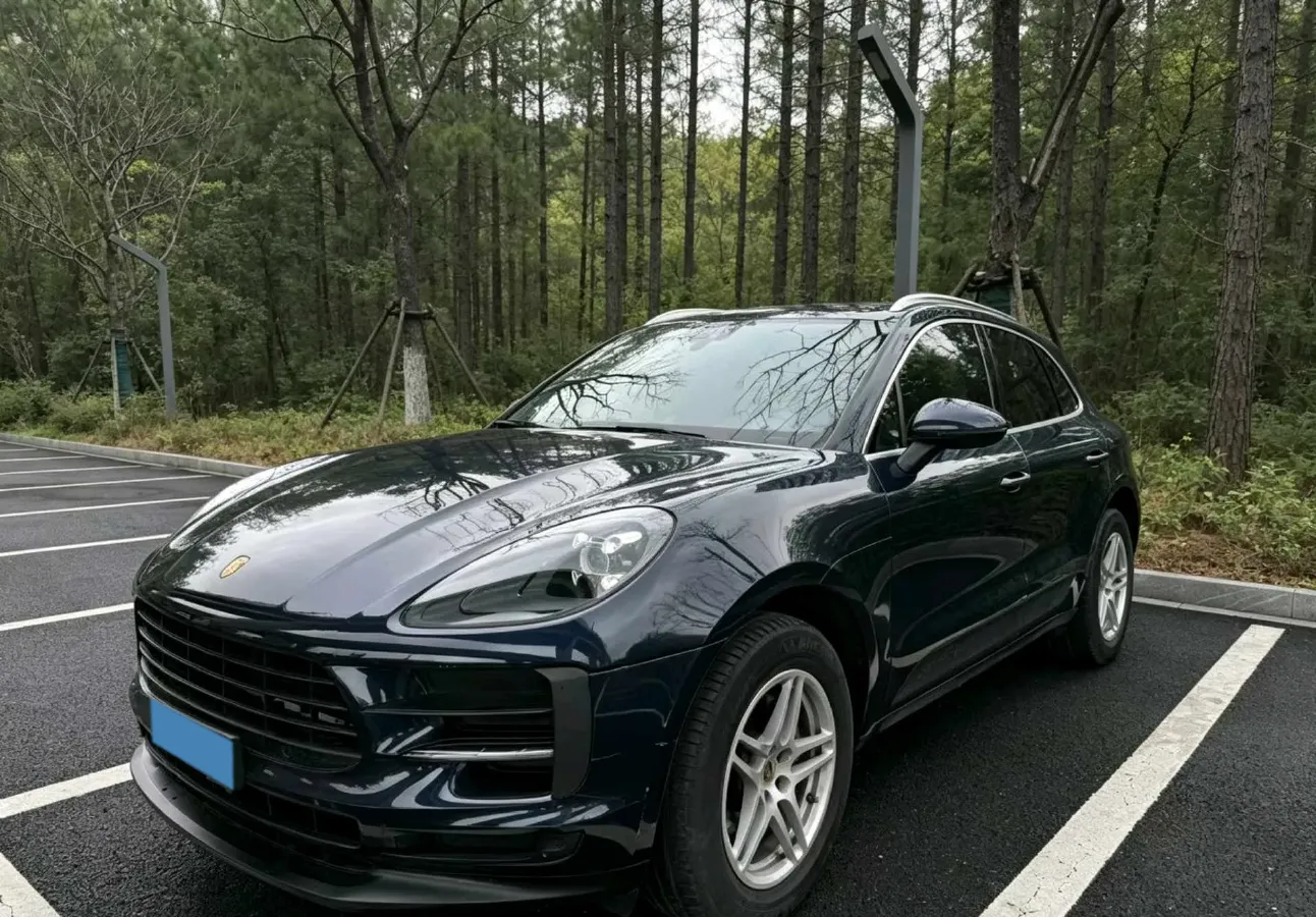 2018 Porsche Macan 2.0T 252HP L4 7DCT,autocango,china used car exporter,china ev exporter,chinese used car exporter,chinese used ev exporter